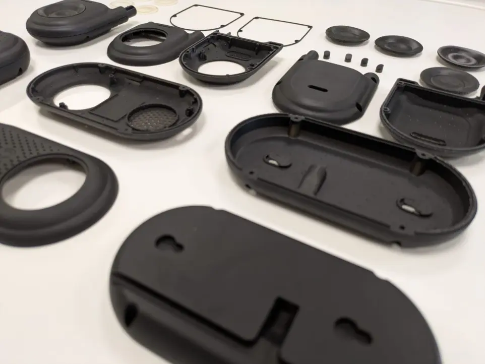 PIèces en résine Loctite 3843 imprimées en 3D